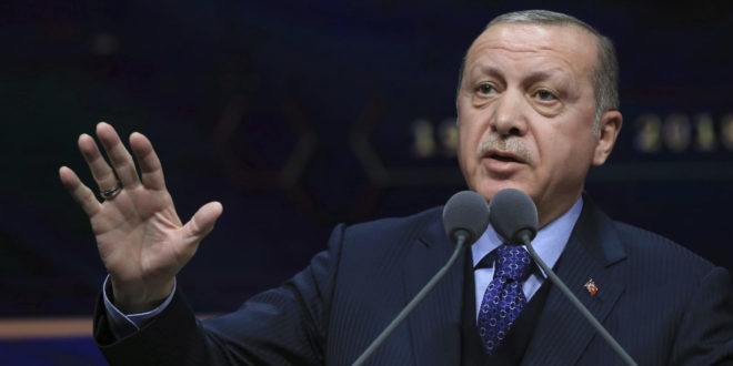 Erdogan: Turecko rozšíri vojenské operácie v Sýrii, možno zasiahne aj v Iraku. 1