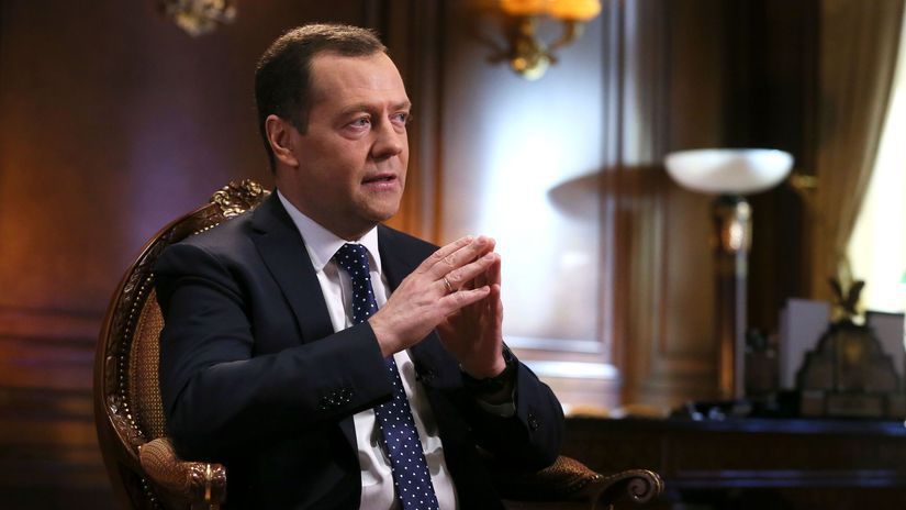 Dodržiavanie sankcií USA by malo byť v Rusku trestným činom, tvrdí Medvedev 1