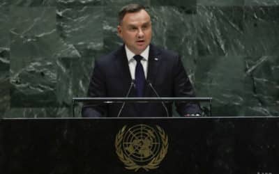 Poľský prezident varoval pred spoluprácou s agresívnymi mocnosťami.