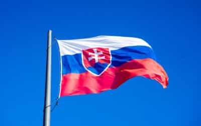 PRIESKUM Väčšina Slovákov si myslí, že k hodnotovým otázkam treba pristupovať konzervatívne.