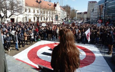 Progresívci sa nevedia zmieriť s voľbami. Aktivisti organizujú prvý protivládny protest proti „tmárom“ a „fašistom“. Príde aj Poliačik.