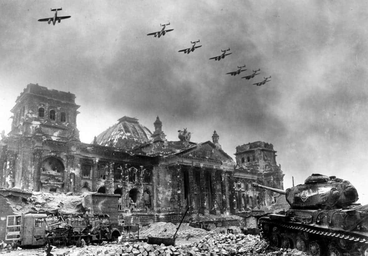 Smyčka kolem Hitlera se definitivně utáhla. Před 75 lety padl Berlín. 1