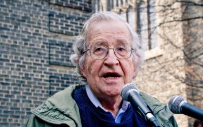 Chomsky, Kasparov, Rowlingová. Svetové osobnosti v otvorenom liste kritizujú obmedzovanie slobody slova.