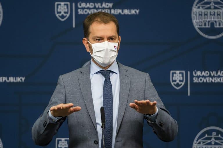 Matovič prišiel s „priznaním“: Obyvateľov Slovenska čaká celoplošné testovanie na koronavírus. Ak sa neuskutoční, premiér pripúšťa svoju demisiu. 1