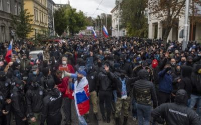 17. novembra sa na Hodžovom námestí v Bratislave chystá veľký občiansky protest proti Matovičovej vláde. Na protest pozývajú aj Kotlebovci a prekvapivo aj strana SMER a SNS.