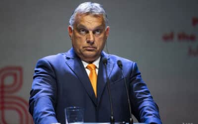 Orbán Brusel viaže otázku právneho štátu k prisťahovalectvu.