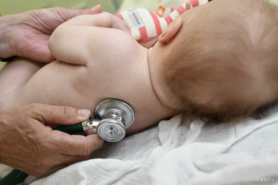 Obmedzovanie kontaktu ohrozuje životy predčasne narodených bábätiek. 1