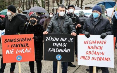 ZMOS protestuje v Bratislave proti nezáujmu vlády i prijímanej legislatíve.
