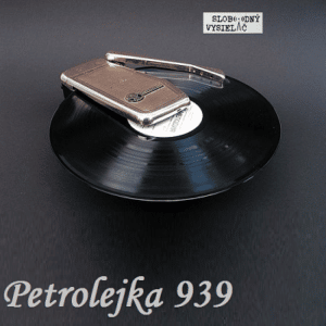 Petrolejka 939