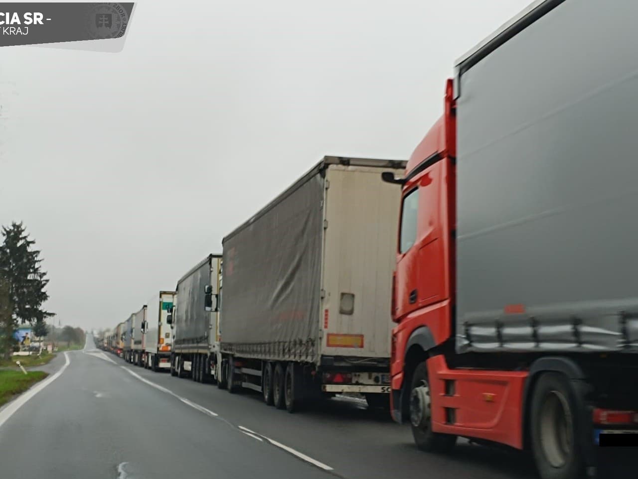 Únia autodopravcov zablokovala hraničný priechod Vyšné Nemecké - Užhorod. 4