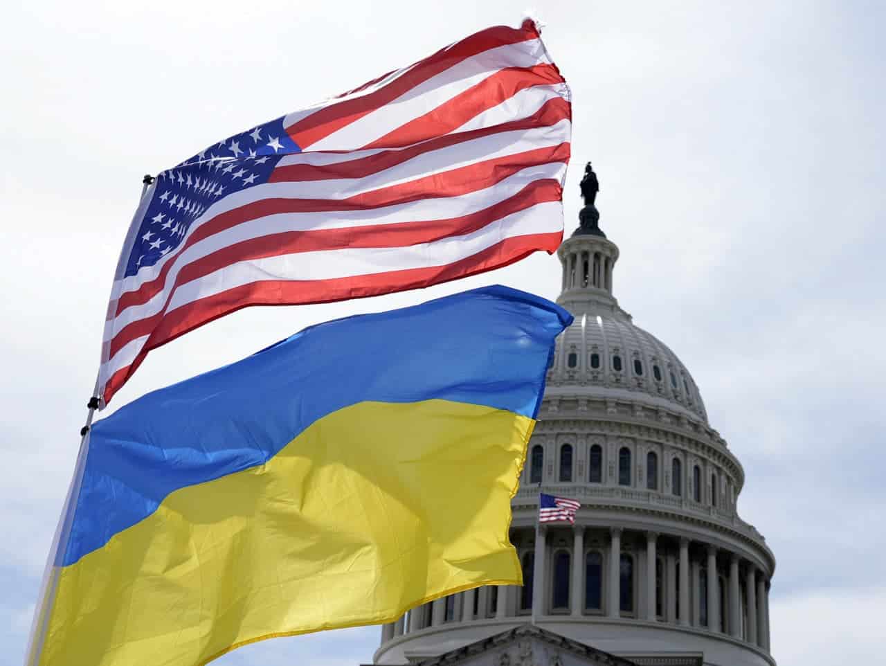 USA: Senát schválil dlho odkladanú pomoc pre Ukrajinu. 10